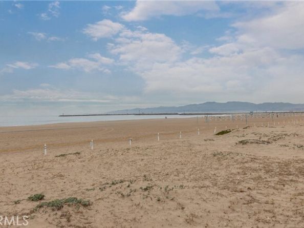 8300 Manitoba Street 222, Playa Del Rey (los Angeles) CA 90293
