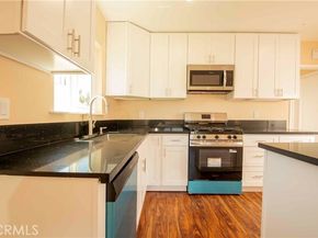7630 Minstrel, Canoga Park (los Angeles) CA 91304