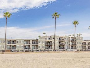 1202 PACIFIC Street 402A, Oceanside CA 92054