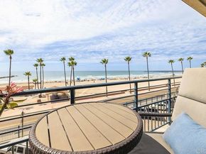 1202 PACIFIC Street 402A, Oceanside CA 92054