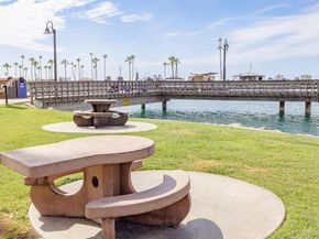 1202 PACIFIC Street 402A, Oceanside CA 92054