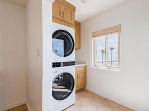 1202 PACIFIC Street 402A, Oceanside CA 92054