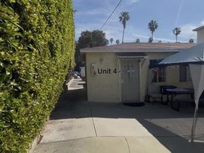 1104 N Lake Avenue, Pasadena CA 91104