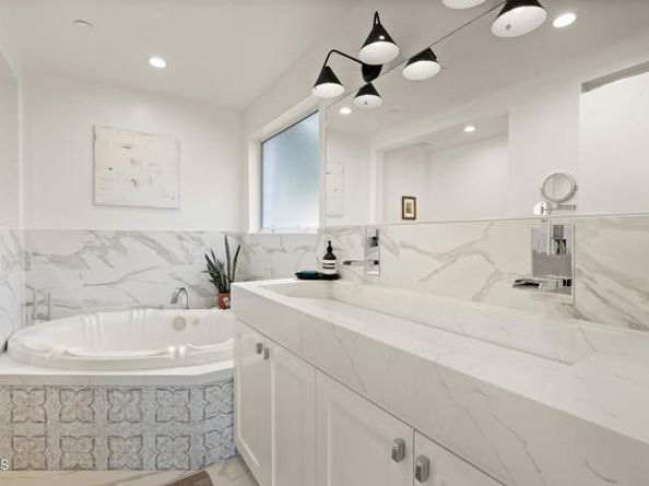 6201 Saylin Lane, Los Angeles CA 90042