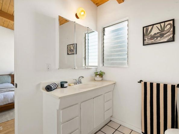 6201 Saylin Lane, Los Angeles CA 90042