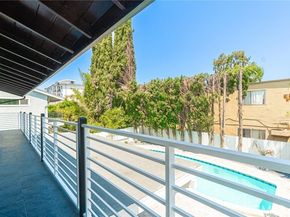 18311 Chase Street, Northridge (los Angeles) CA 91325
