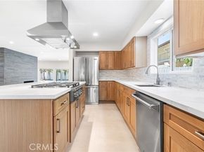 18311 Chase Street, Northridge (los Angeles) CA 91325