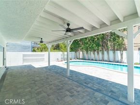 18311 Chase Street, Northridge (los Angeles) CA 91325