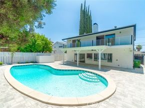 18311 Chase Street, Northridge (los Angeles) CA 91325