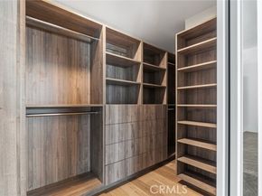 18311 Chase Street, Northridge (los Angeles) CA 91325