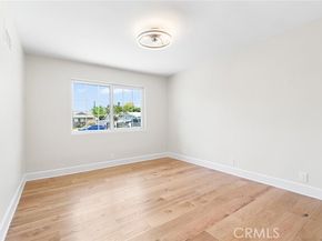 18311 Chase Street, Northridge (los Angeles) CA 91325
