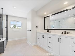 18311 Chase Street, Northridge (los Angeles) CA 91325