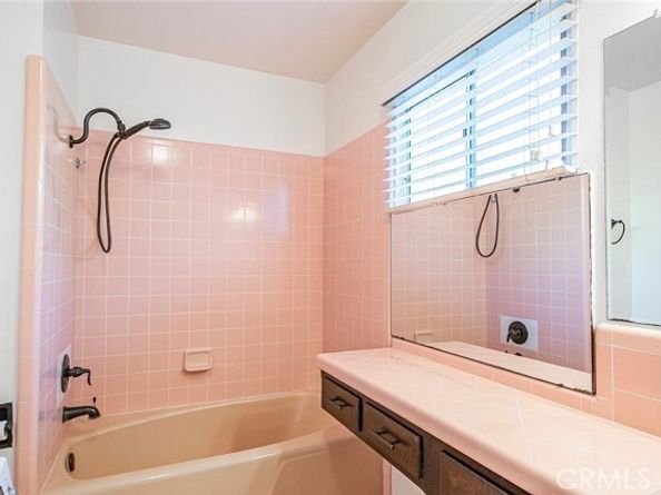 2027 E Appleton Street 5, Long Beach CA 90803