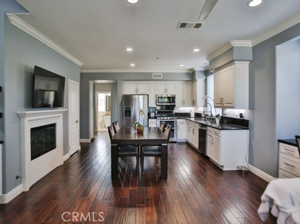 264 blue sky dr, Tustin CA 92782