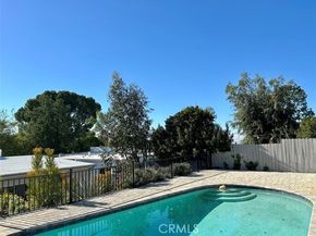 7335 Kyle, Tujunga (los Angeles) CA 91042