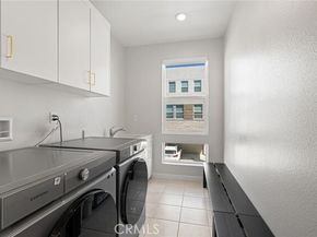 200 Newton, Lake Forest (el Toro) CA 92630