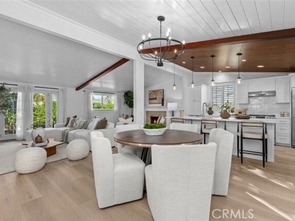 300 Esther, Costa Mesa CA 92627