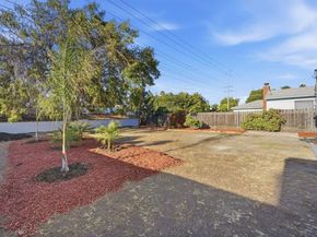 8330 Dallas St, La Mesa CA 91942