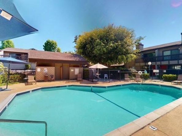 8340 Via Sonoma F, La Jolla (san Diego) CA 92037