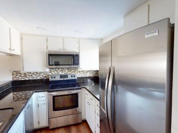 8340 Via Sonoma F, La Jolla (san Diego) CA 92037