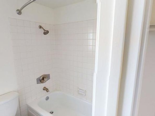 8340 Via Sonoma F, La Jolla (san Diego) CA 92037
