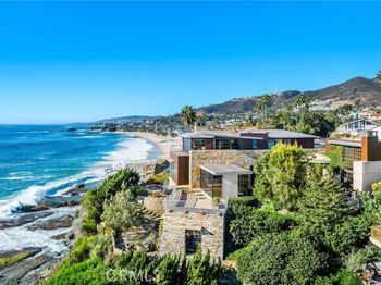 15 Camel Point Drive