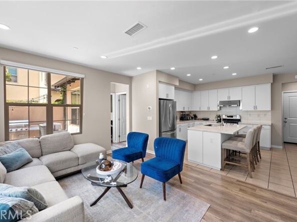 107 Tubeflower, Irvine CA 92618
