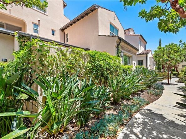 107 Tubeflower, Irvine CA 92618