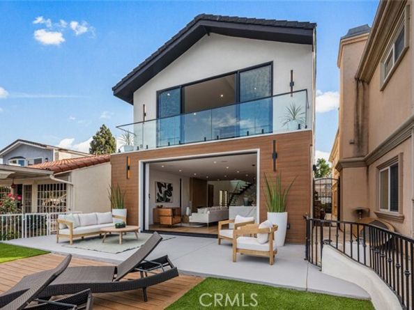 21907 Erie Lane, Lake Forest (el Toro) CA 92630
