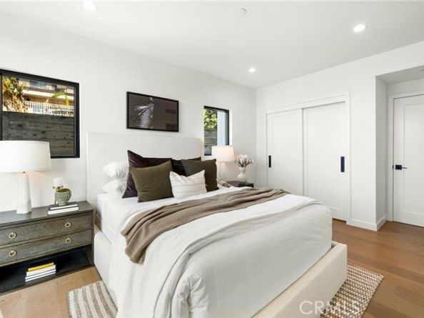 955 Everett Street, Los Angeles CA 90026