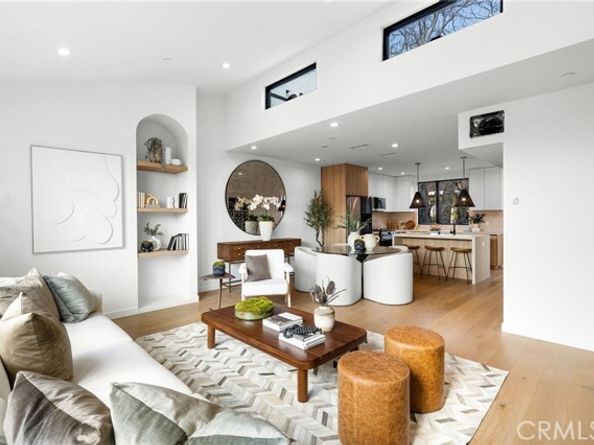 955 Everett Street, Los Angeles CA 90026