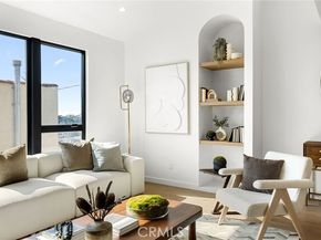 955 Everett Street, Los Angeles CA 90026