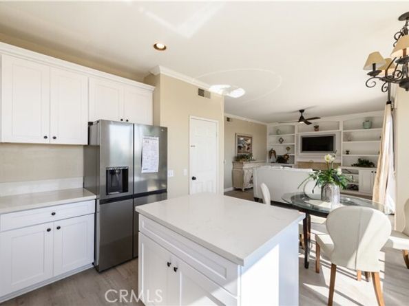 10 Sierra Blanco, Lake Forest (el Toro) CA 92610