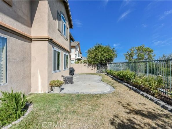 10 Sierra Blanco, Lake Forest (el Toro) CA 92610