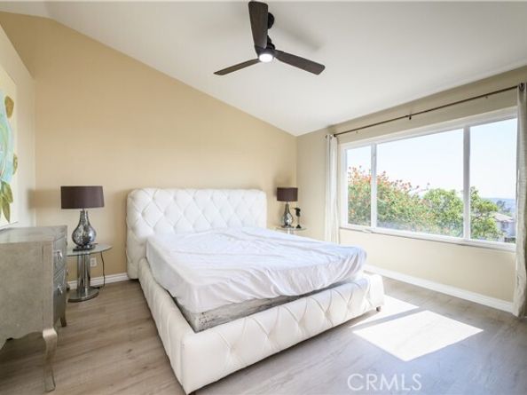 10 Sierra Blanco, Lake Forest (el Toro) CA 92610