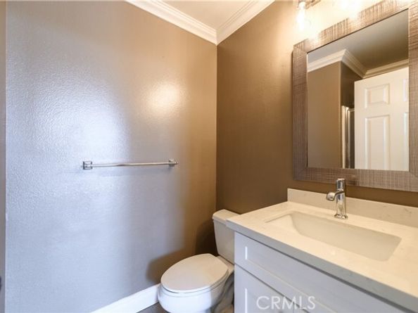 10 Sierra Blanco, Lake Forest (el Toro) CA 92610