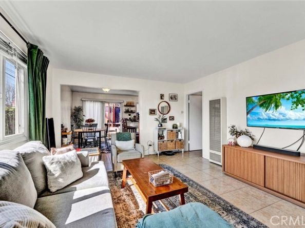664 Center Street, Costa Mesa CA 92627