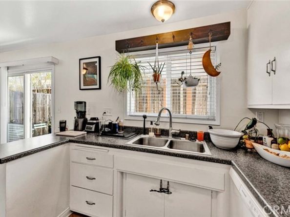 664 Center Street, Costa Mesa CA 92627