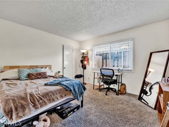 664 Center Street, Costa Mesa CA 92627