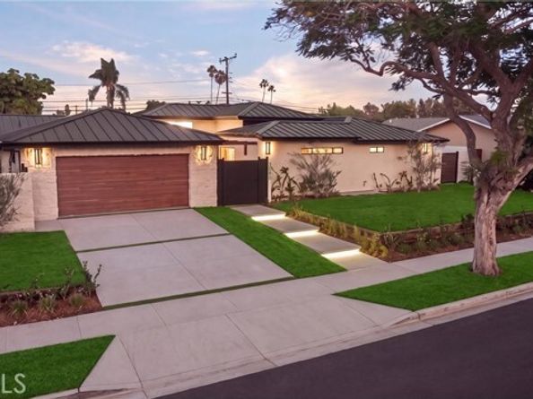 3080 Country Club Drive, Costa Mesa CA 92626
