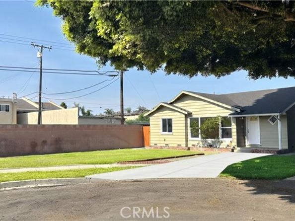 6651 Coronado, Long Beach CA 90805