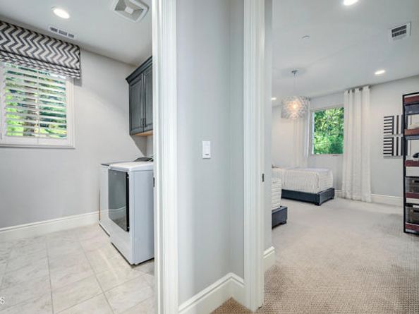 8300 Mariposa Court, West Hills (los Angeles) CA 91304