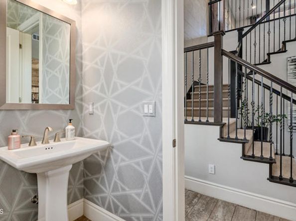 8300 Mariposa Court, West Hills (los Angeles) CA 91304