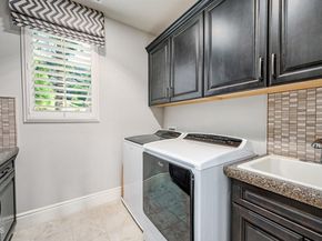 8300 Mariposa Court, West Hills (los Angeles) CA 91304