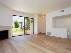 21801 Burbank Boulevard 74, Woodland Hills (los Angeles) CA 91367