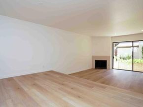 21801 Burbank Boulevard 74, Woodland Hills (los Angeles) CA 91367