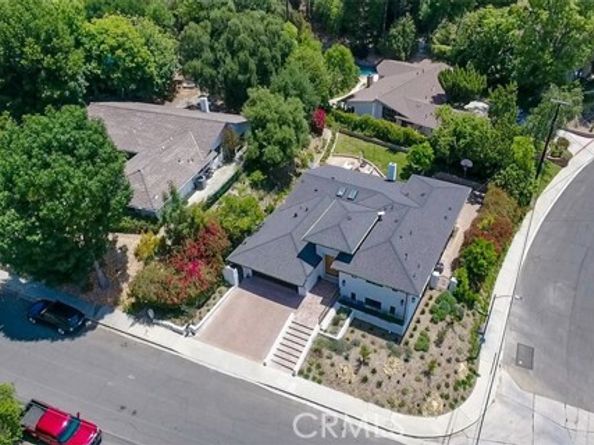 22914 Gershwin Drive, Woodland Hills (los Angeles) CA 91364