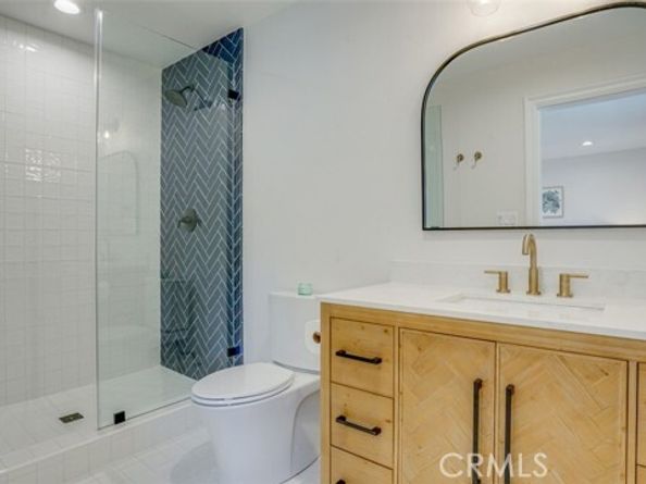 22914 Gershwin Drive, Woodland Hills (los Angeles) CA 91364