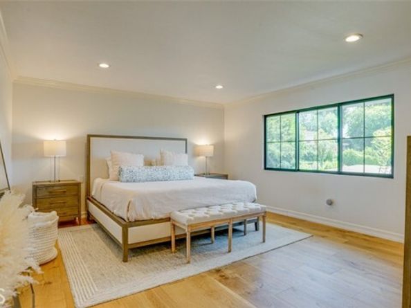 22914 Gershwin Drive, Woodland Hills (los Angeles) CA 91364