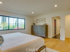 22914 Gershwin Drive, Woodland Hills (los Angeles) CA 91364